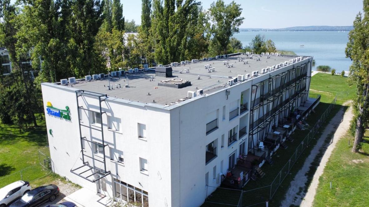 Siesta Apartman Balatonbereny Exterior photo